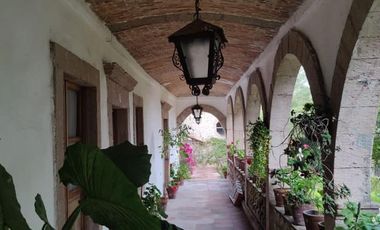 HACIENDA PRECIOSA Y SEÑORIAL en excelentes condiciones.