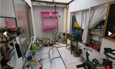 casa en venta en calasanz. Cod V6365