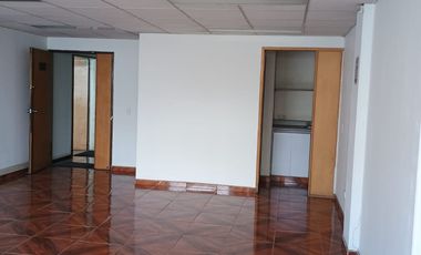 oficina en arriendo en suba centro. Cod A7033602