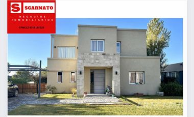 Venta, moderna casa en el Barrio de los Talas - Canning