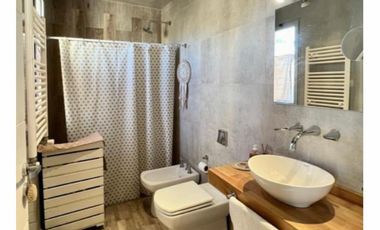 Venta, moderna casa en el Barrio de los Talas - Canning