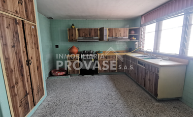 casa-local en venta en caobos. Cod V103210