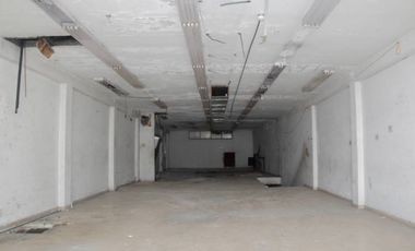 Se Alquila Local Comercial Av. Central 496 mts2 3 Niveles $3.500.oo