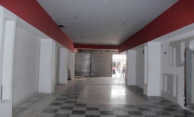 Se Alquila Local Comercial Av. Central 496 mts2 3 Niveles $3.500.oo