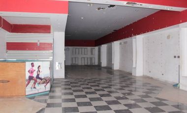 Se Alquila Local Comercial Av. Central 496 mts2 3 Niveles $3.500.oo