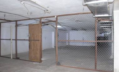 Se Alquila Local Comercial Av. Central 496 mts2 3 Niveles $3.500.oo