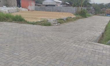 RUMAH DENGAN TANAH LUAS HANYA 300 JUTAAN SAJA BANGUNAN LUAS