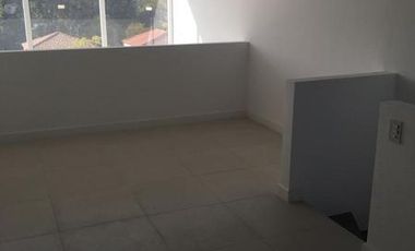 Loft con jardín en Pilar