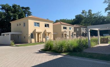 Loft con jardín en Pilar