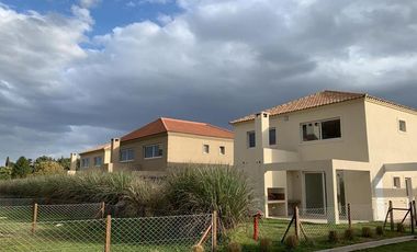 Loft con jardín en Pilar