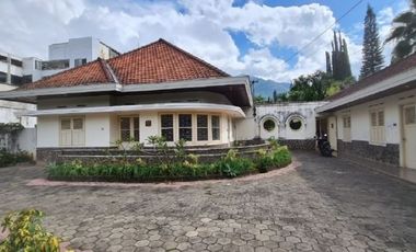 Rumah Klasik Kolonial Belanda Full Jati Nol Jl raya Pusat Kota Batu