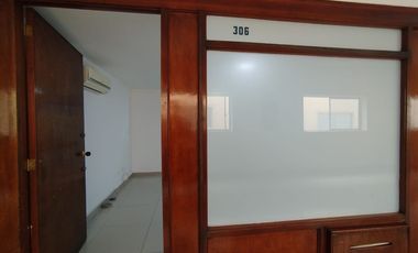 oficina en arriendo en san vicente. Cod A124160