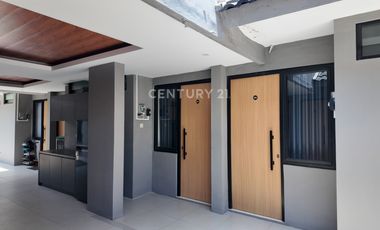 Dijual Villa Dan Kostel Furnished Dekat UGM