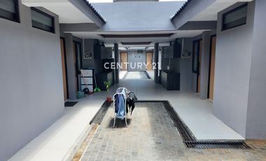 Dijual Villa Dan Kostel Furnished Dekat UGM