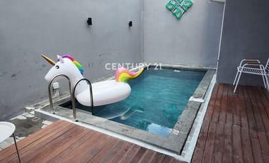 Dijual Villa Dan Kostel Furnished Dekat UGM