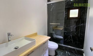 Casa en Venta en Amplia casa a orilla de carretera - Sector Polincay