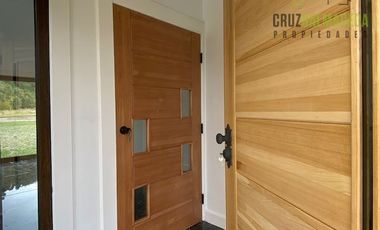 Casa en Venta en Amplia casa a orilla de carretera - Sector Polincay