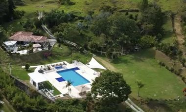 casalote en arriendo/venta en seleccionar barrio. Cod A13797