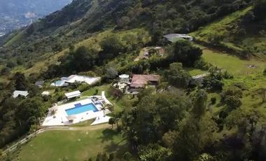 casalote en arriendo/venta en seleccionar barrio. Cod A13797