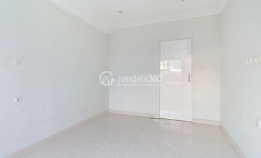 Disewakan Apartemen Belmont Residence tipe 2BR Semi Furnished | BLMC116