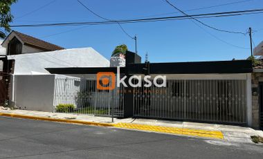 Casa de 1 planta en Venta en Monterrey, zona Obispado, Chepevera, María Luisa.