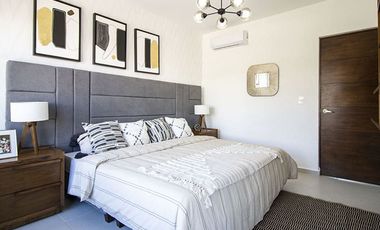 Casa con Vista a Campo de Golf y lago Artificial en Zibatá