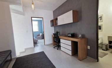 Casa con Vista a Campo de Golf y lago Artificial en Zibatá