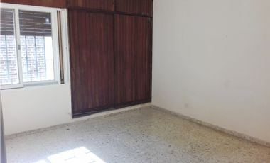 VENDO 3 DORM  BARRIO IPONA