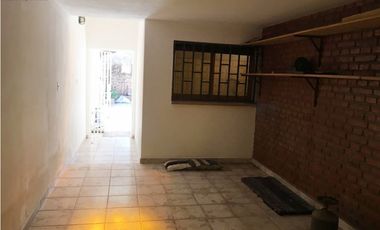 VENDO 3 DORM  BARRIO IPONA