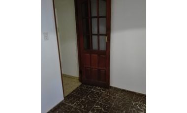 VENDO 3 DORM  BARRIO IPONA
