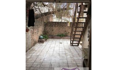 VENDO 3 DORM  BARRIO IPONA