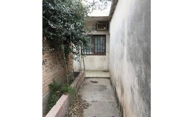 VENDO 3 DORM  BARRIO IPONA