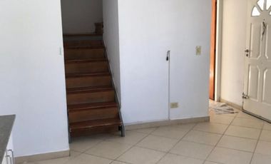 ATENCIÓN INVERSORES  VENTA CON RENTA - LAGLEYZE 394 - MORÓN -  DUPLEX  3 AMB. EN PLANTA ALTA - CON COCHERA CUBIERTA -  A 50M SUPER VEA Y 50M DE AV. RI