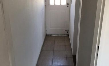 ATENCIÓN INVERSORES  VENTA CON RENTA - LAGLEYZE 394 - MORÓN -  DUPLEX  3 AMB. EN PLANTA ALTA - CON COCHERA CUBIERTA -  A 50M SUPER VEA Y 50M DE AV. RI