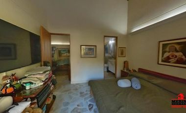 casa en arriendo en loma de las brujas. Cod A5699