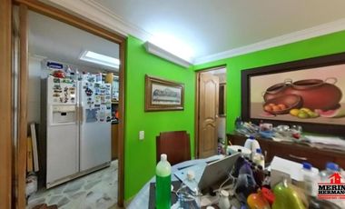 casa en arriendo en loma de las brujas. Cod A5699
