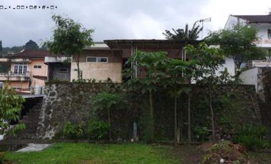 Villa di Tretes Raya,dekat dengan hotel Surya ,lokasi bagus