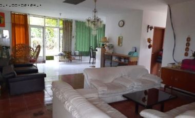 Villa di Tretes Raya,dekat dengan hotel Surya ,lokasi bagus