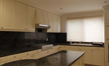 Exclusiva privada dentro del club de golf con vista al campo