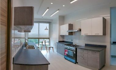 SEA Confiable Vende PH PARK VIEW Costa del Este