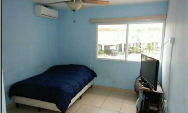 CASA EN PH AUGUSTA PASEO DEL NORTE BRISAS DEL GOLF 3REC 2B    275M2