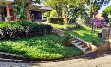Rumah Adem di Cikutra Dekat Cigadung, Dago & Tubagus Ismail