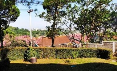 Rumah Adem di Cikutra Dekat Cigadung, Dago & Tubagus Ismail
