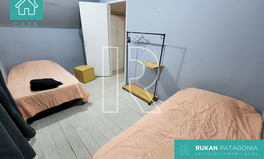 #Alquiler_RUKAN | Casa Amueblada para 5/6 Personas | Calle CERRO BERTRAND | Caleta Olivia.-