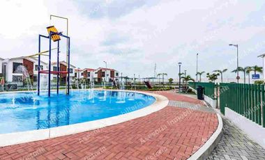 Casa en alquiler Urbanizacion Napoli, Via Salitre cerca del Centro Comercial El Dorado