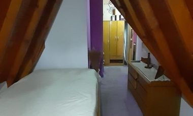 VENTA DEPARTAMENTO DUPLEX CON COCHERA VISTA AL FRENTE CASEROS 3 Amb.
