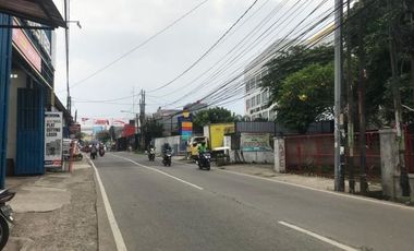 DISEWAKAN! Tanah ada Bangunan di Jl. Raya hankam hanya 200 Meter Ke Pondok Gede Plaza