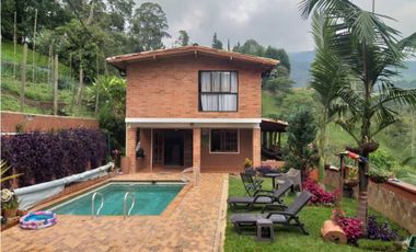 Casa Campestre en Venta Sector la Brisas Sabaneta