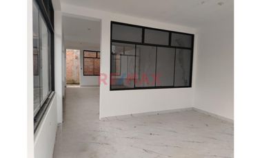 Moybamba Almacén Industrial Con Oficinas Y Expansión A 3 Niveles – Inversión Estratégica