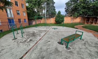 apartamento en arriendo en conjunto residencial santa cruz piso 8. Cod A13233